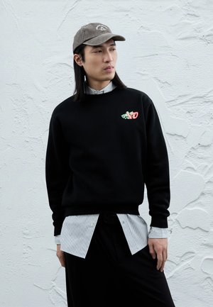 PROSPERITY CREW - Ikdienas džemperis - black