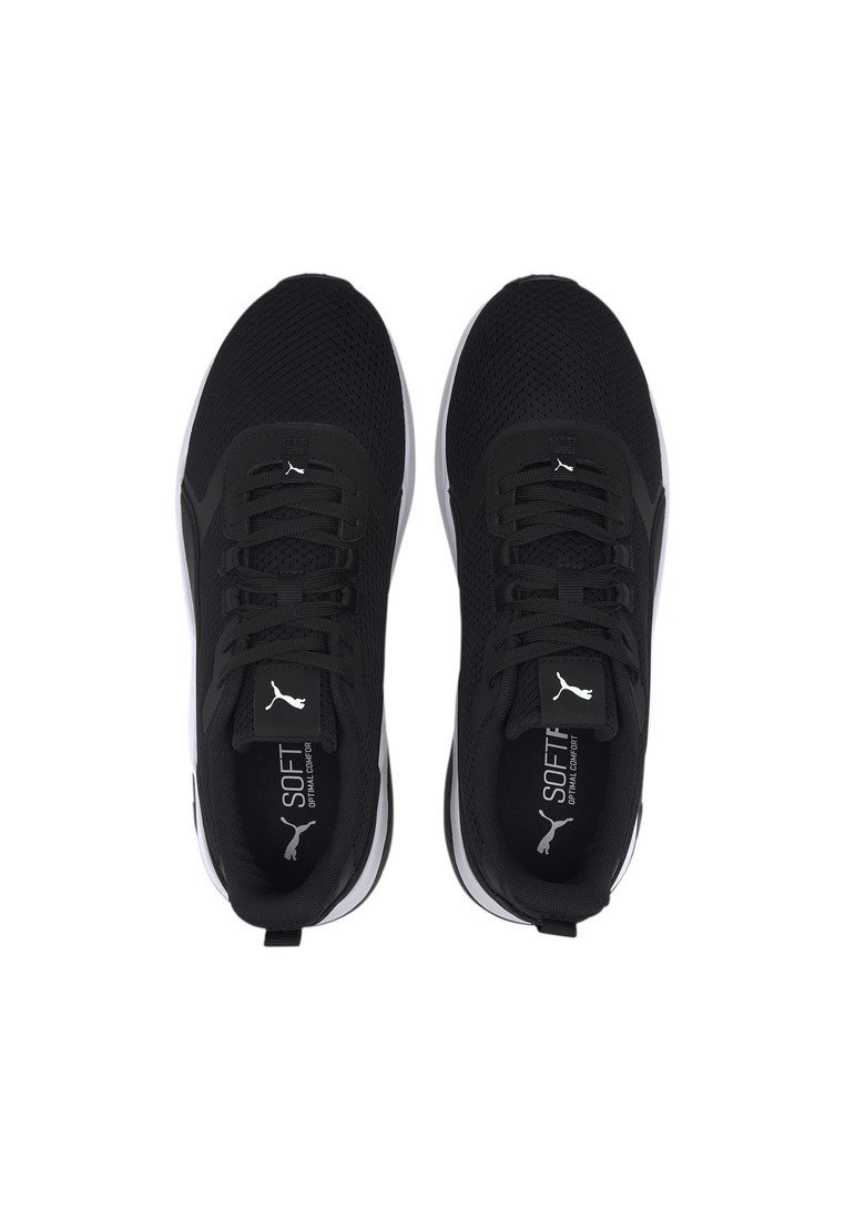 all black puma trainers