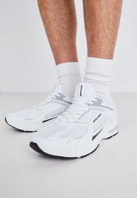 Jack & Jones JFWTOKYO - Sneakers basse - bright white/bianco Jack & Jones JFWTOKYO - Sneakers basse - bright white/bianco