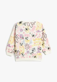 Sudadera blanca con diseños de estilo graffiti coloridos que presentan flores, ojos y texto. Puños y cintura acanalados, textura de tela suave.