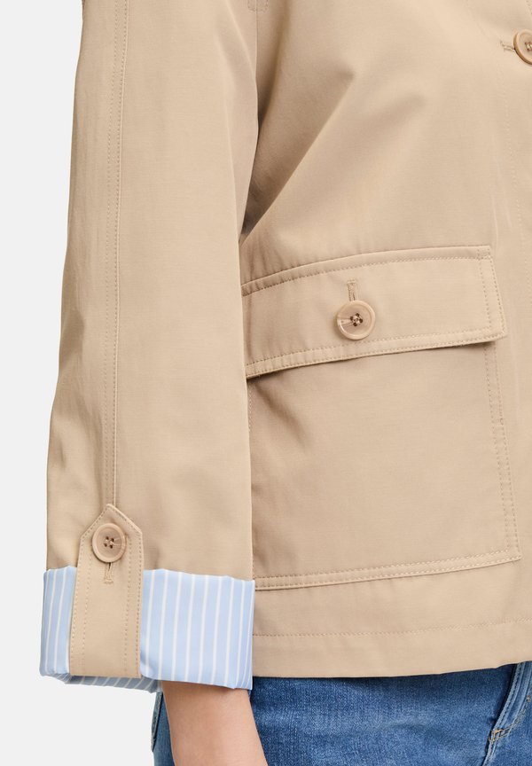 MIT AUFGESETZTEN TASCHEN - Leichte Jacke - beige