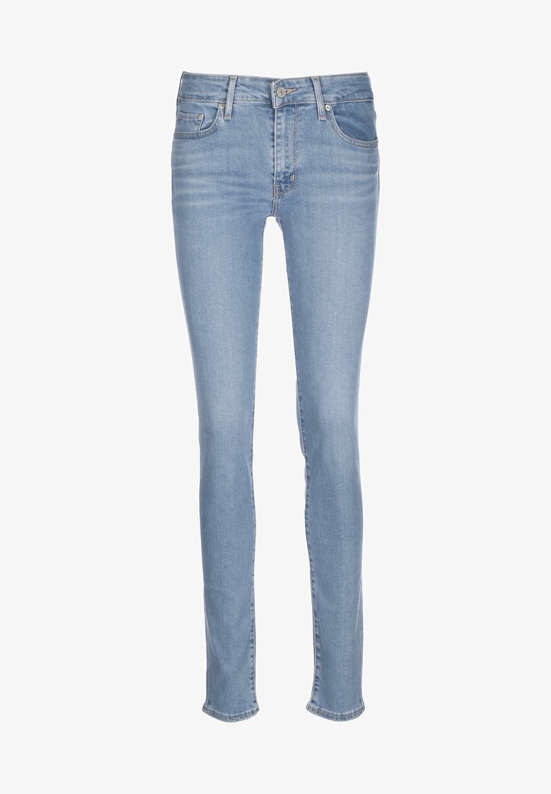 Jean slim en denim bleu clair avec bouton avant, fermeture éclair et design cinq poches, présenté sur fond blanc.