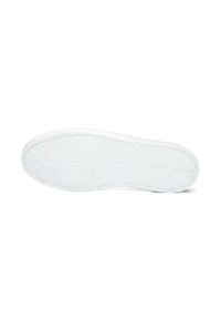 Witte rubberen schoenzool met een gestructureerd oppervlak, voorzien van grippatronen en een centraal reliëflogo. Ontworpen voor grip en duurzaamheid.