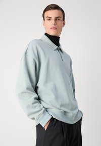 HUGO DARASAIL - Jumper - open grey