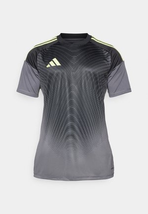Korte mouwen sportshirt in donkergrijs met een spiraalpatroon, gemaakt van vochtabsorberende stof. Heeft limegroene accenten en een zwarte halslijn.
