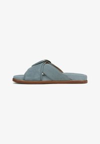 Selezionato, coastal blue suede