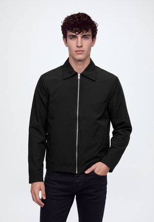 CLOSURE London, SMART TECH ZIP JACKET - Леко яке - black