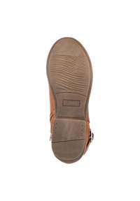 Scarpa in pelle marrone con suola in gomma testurizzata. La suola presenta una grip a trama e una zona liscia sul tallone con un piccolo incavo.