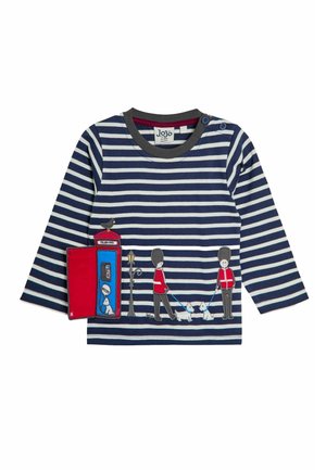 Marinblå och vitrandig långärmad tröja med knappdetalj, med broderade motiv av två vakter som promenerar hundar och en röd telefonkiosk.