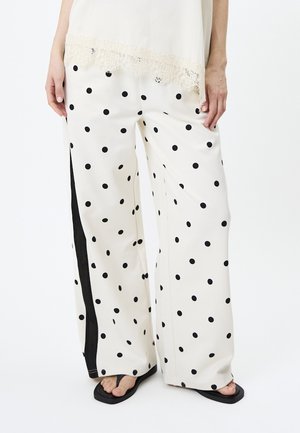 OH APRIL KAEL TRACKPANTS - Pantalones deportivos - off white polkadot