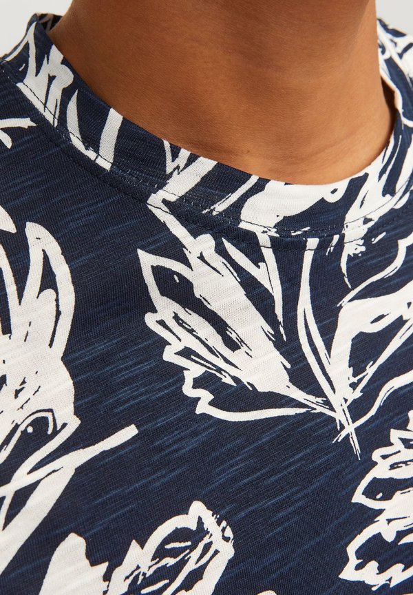 JORLAFAYETTE CREW NECK - Print T-shirt - sky captain4