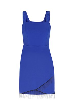 Sininen mekko, jossa on paksut, kerätyt hihnat, muotoiltu yläosa ja asymmetrinen helma, jossa on mustia yksityiskohtia alareunassa.