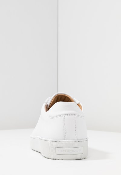 Tiger of Sweden SALASI - Baskets basses - white