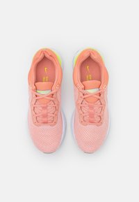 Nike Performance REACT MILER 3 - Sapatos para corrida em estrada - light madder root/white/atmosphere/volt/light iron ore/white