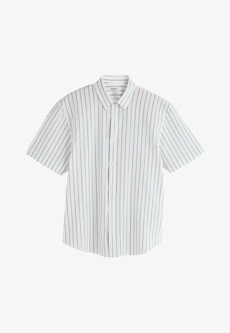 Chemise blanche à manches courtes avec fines rayures verticales marron et col pointu, taille moyenne.