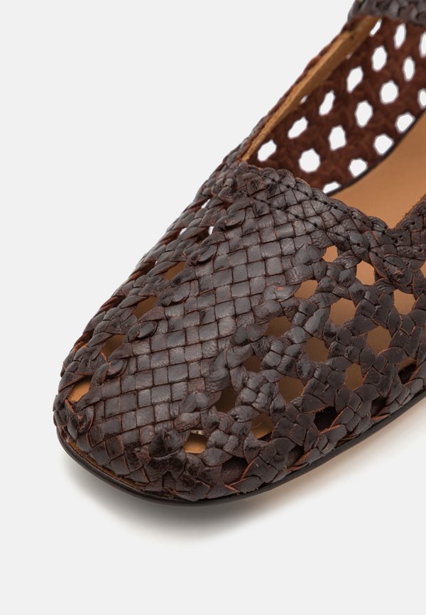 YEIDA - Ankle strap ballet pumps3