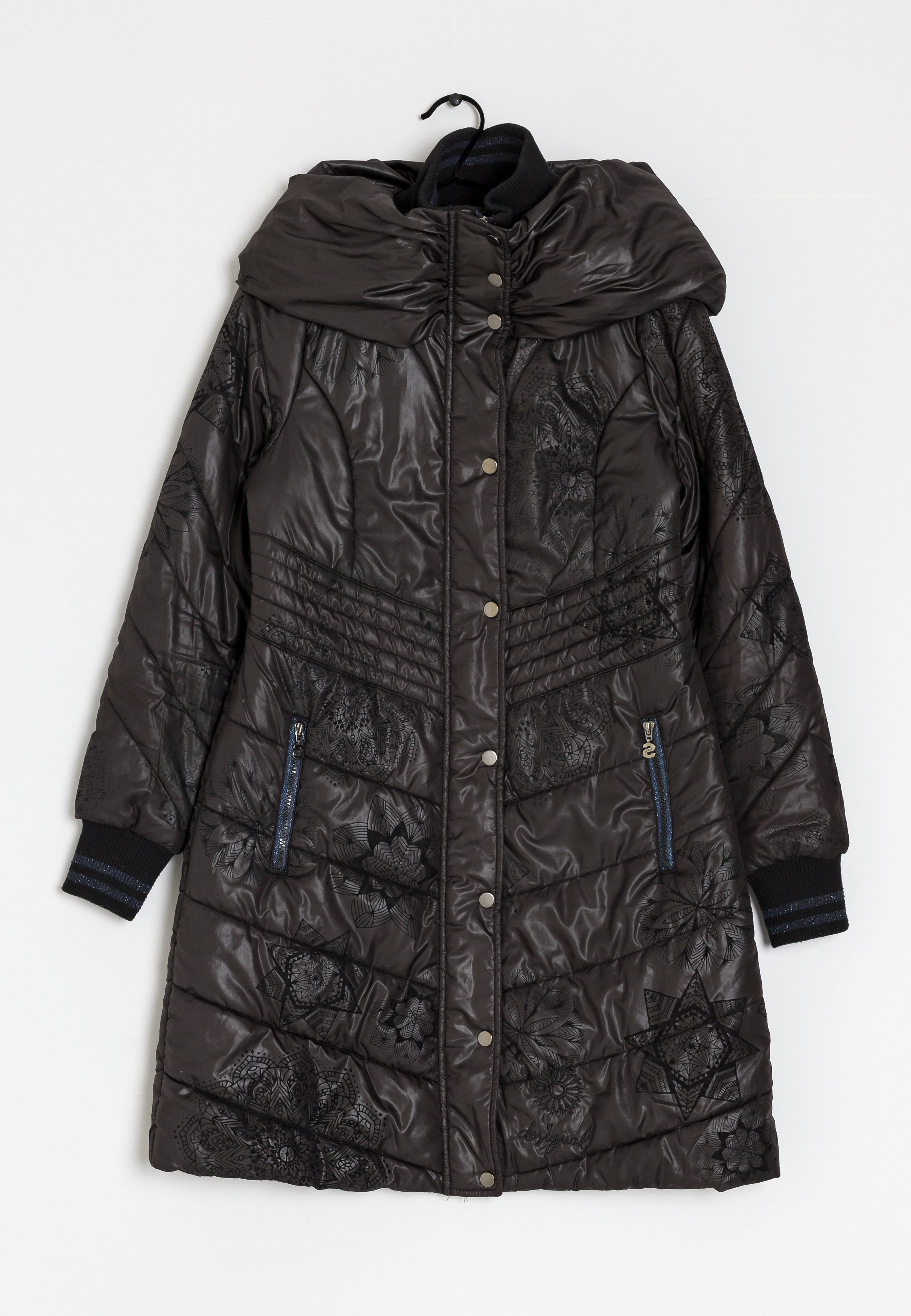 Plumas Desigual Comix negro para mujer.