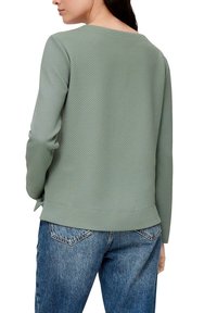 s.Oliver JACQUARD - Strickpullover - salbeigrün