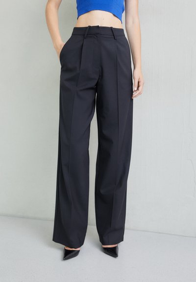 Iro ISALINE - Pantalon classique - black