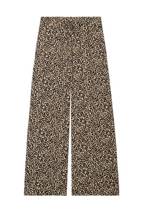 Pantaloni a gamba larga in un tessuto beige con motivo a stampa leopardata nera. Il design include una vita elastica per il comfort.