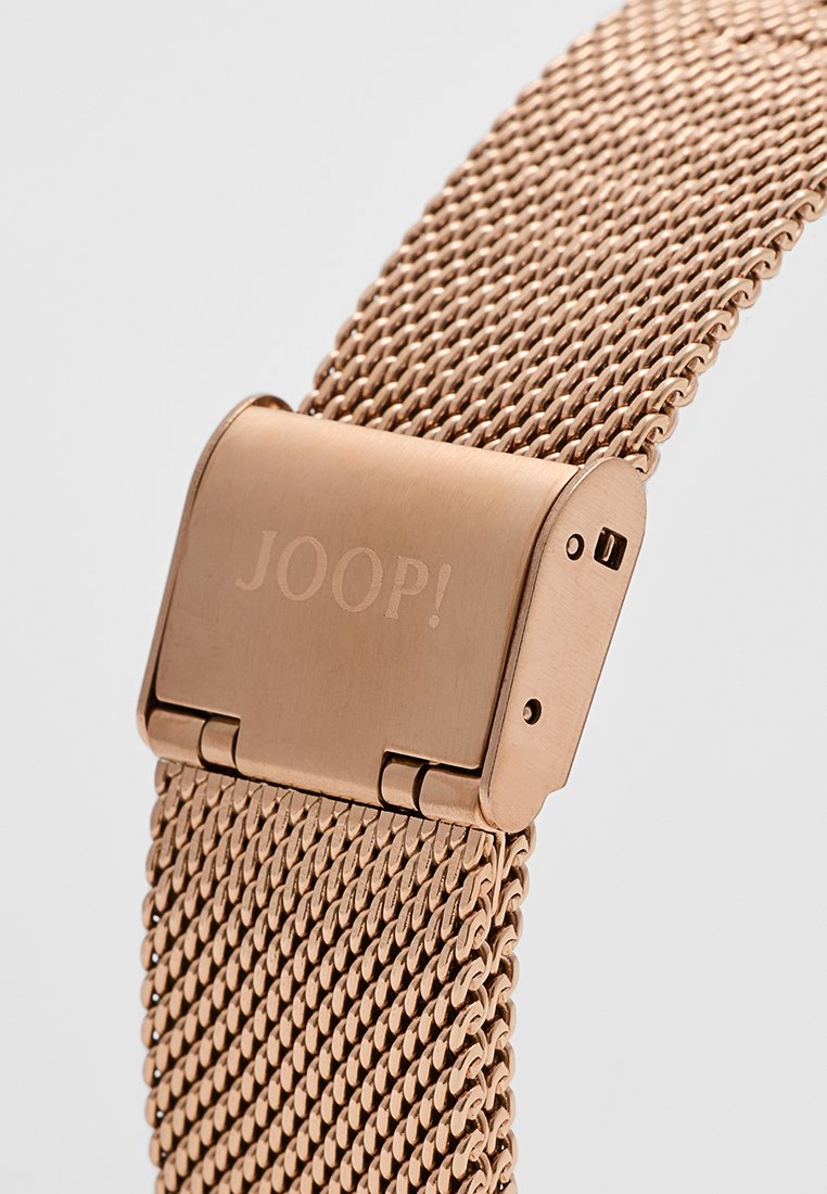 Bracciale per orologio in rete metallica color oro rosa, con un clasp con il logo inciso "JOOP!". Include anelli intrecciati in modo intricato per texture.