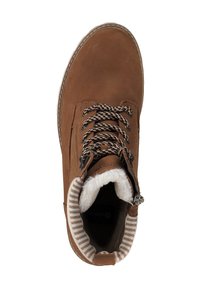 Bottines marron avec doublure en fausse fourrure douce, dessus en daim texturé, lacets à motif et détail de zip sur le côté pour un accès facile.