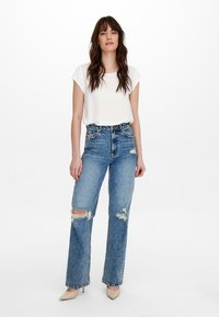 ONLY S/S SOLID NOOS PTM - Lihtne T-särk - cloud dancer