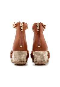 UGG Espadryle