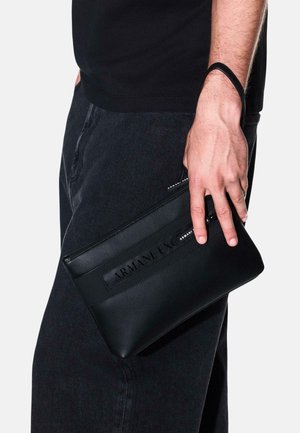 Armani Exchange, - Kosmetyczka