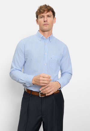 REGULAR FIT BUTTON-DOWN - Camicia - blau