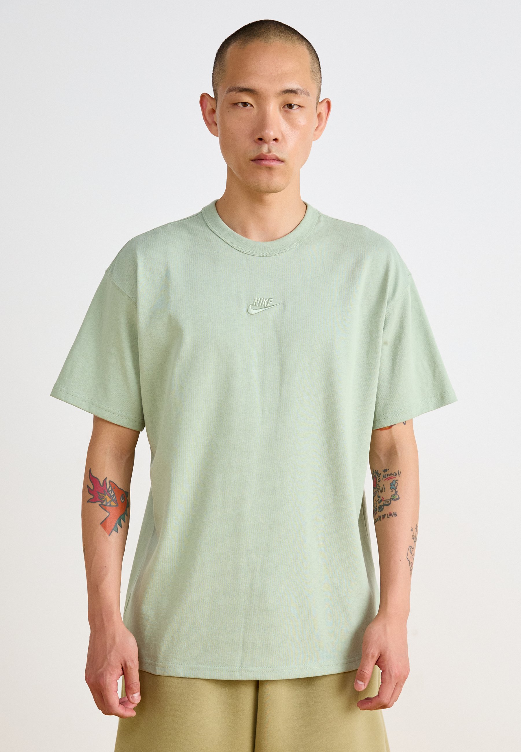 売れ筋商品|||ナイキ Tシャツ レディース トップス Basic T-shirt - jade horizon Nike Jade Horizon Clothing Shirts Sneakers and Outfits