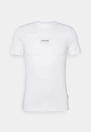 REFLECTIVE CENTER LOGO UNISEX - Camiseta estampada - bright white