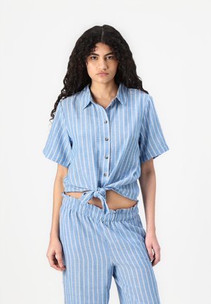 JDYEMILIA KNOT SHIRT - Gombos blúz - blue/cloud dancer