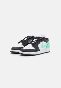 Jordan AIR JORDAN 1 LOW UNISEX - Sneakers basse - white/black/green glow