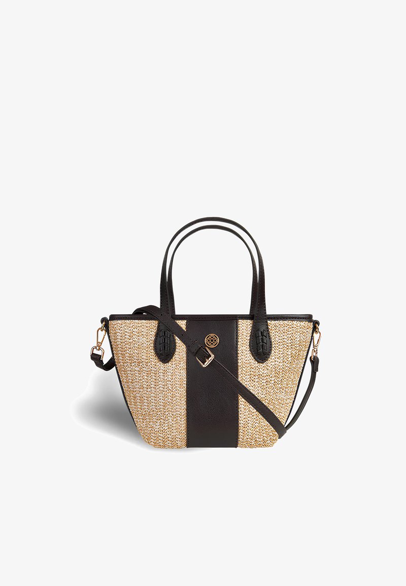 Torba tote z plecionego słomkowego materiału i czarnej sztucznej skóry, z podwójnymi uchwytami, regulowanym paskiem na ramię oraz złotymi detalami.