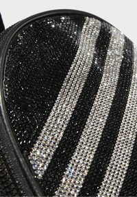 adidas Originals Ryggsäck - black