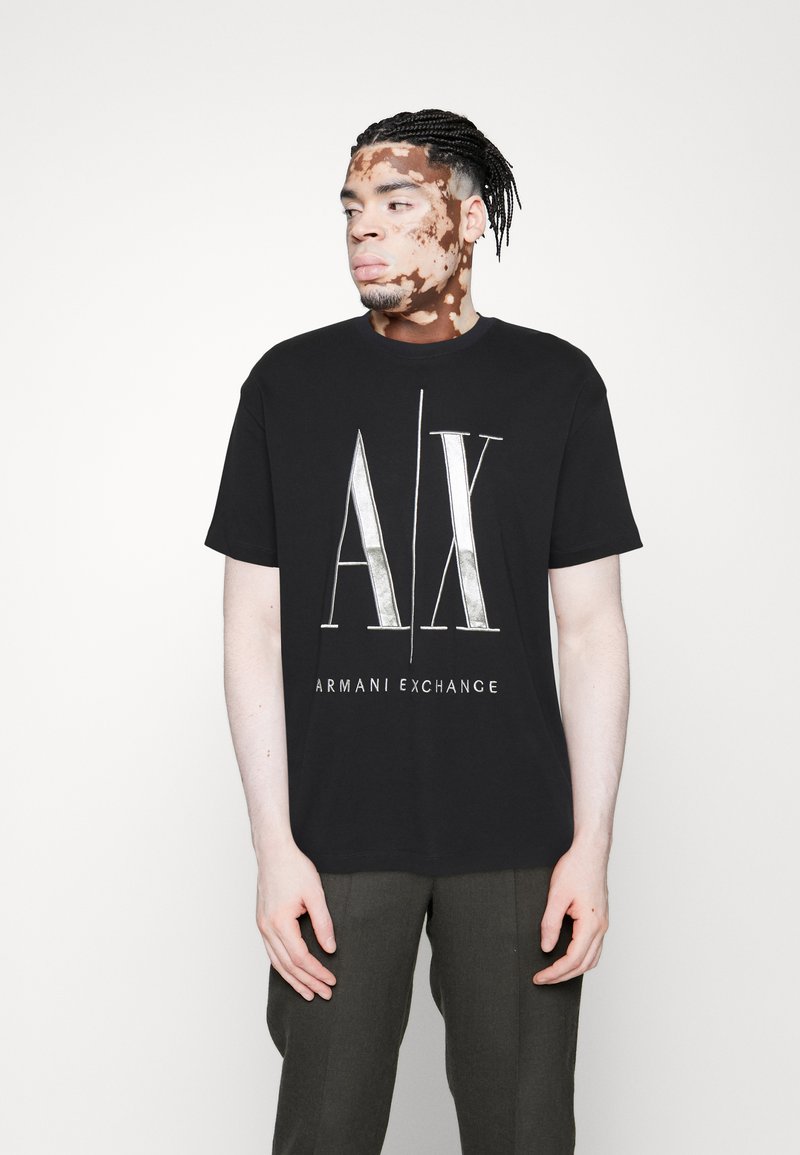 Armani Exchange Triko s potiskem - navy