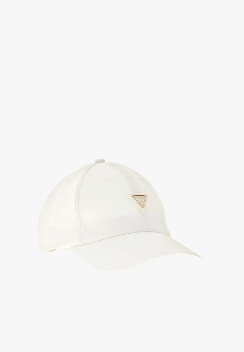 Casquette de baseball blanche en tissu lisse, présentant un accent triangulaire doré à l'avant, une calotte arrondie et une visière incurvée.
