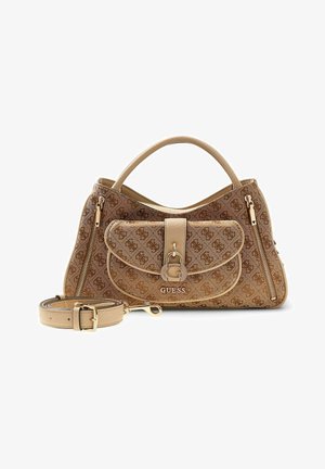Bolso Guess marrón con patrón de monograma, bolsillo delantero con cierre dorado, dos bolsillos laterales con cremallera y correa para el hombro desmontable.
