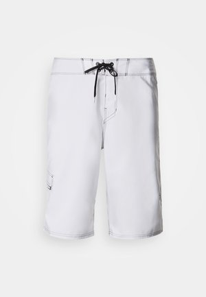 Weiße Badeshorts mit schwarzem Kordelzug, kontrastierenden Nähten, Seitentasche und glatter Textur. Geeignet für Wasseraktivitäten.