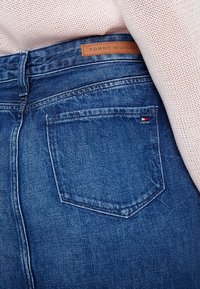 Tommy Hilfiger Áčková sukně - blue denim