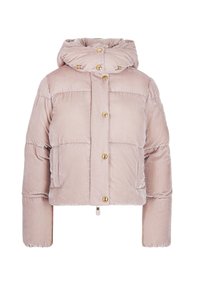 Chaqueta acolchada rosa con un diseño corto, capucha y cierres de botones dorados. Presenta una tela texturizada con secciones acolchadas y bolsillos laterales.