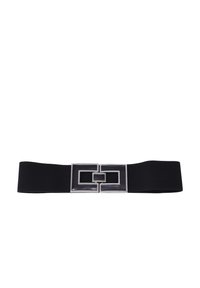 Cintura elastica nera con una fibbia rettangolare decorativa in argento, caratterizzata da un design a doppio strato e bordi texturizzati.