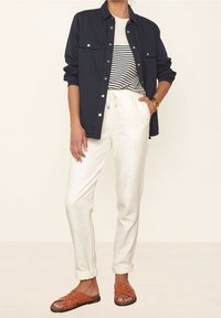 Maison 123 Triko s potiskem - off-white