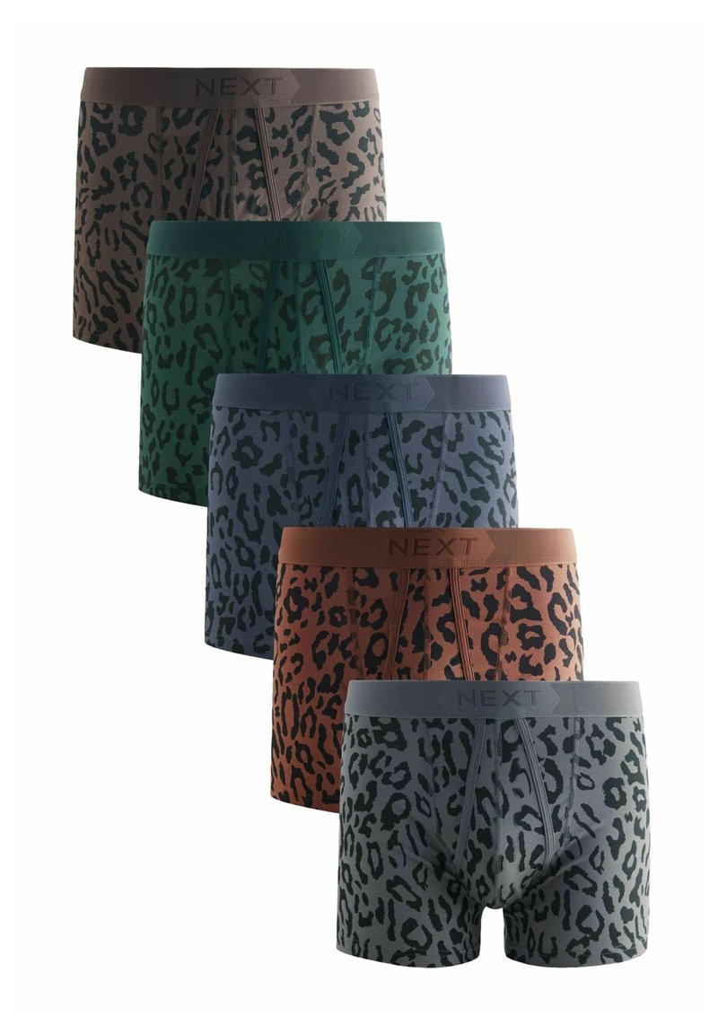 Fem par boxershorts med leopardmönster. Färgerna inkluderar brun, grön, mörkgrön, grå och rost. Elastiska midjeband med varumärke.