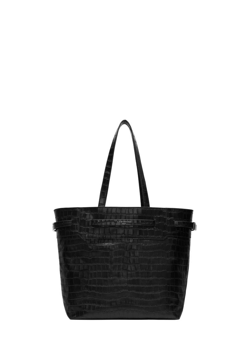 Sac fourre-tout noir en cuir embossé, de forme rectangulaire, avec deux poignées, un accent logo discret et une texture à motifs.