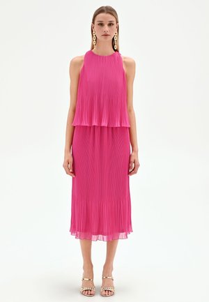Rinascimento ABITO TINTA UNITA - Robe de jour - fuxia