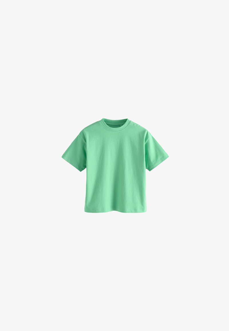 Einfaches grünes T-Shirt mit kurzen Ärmeln und Rundhalsausschnitt, flach liegend ohne Muster oder Logos auf weißem Hintergrund.