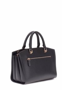 Bolso de piel negra con herrajes en tono dorado, forma estructurada, dos asas y un bolsillo frontal con cremallera. Acabado texturizado y diseño elegante.
