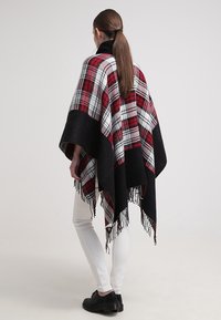 Vero Moda Kapper - black